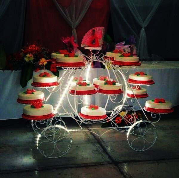 Carruaje cenicienta de 15 con luz